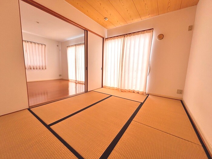 物件内観写真8　(居室)