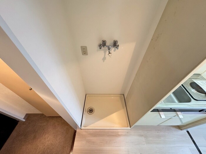 物件内観写真13　(洗濯機置場)