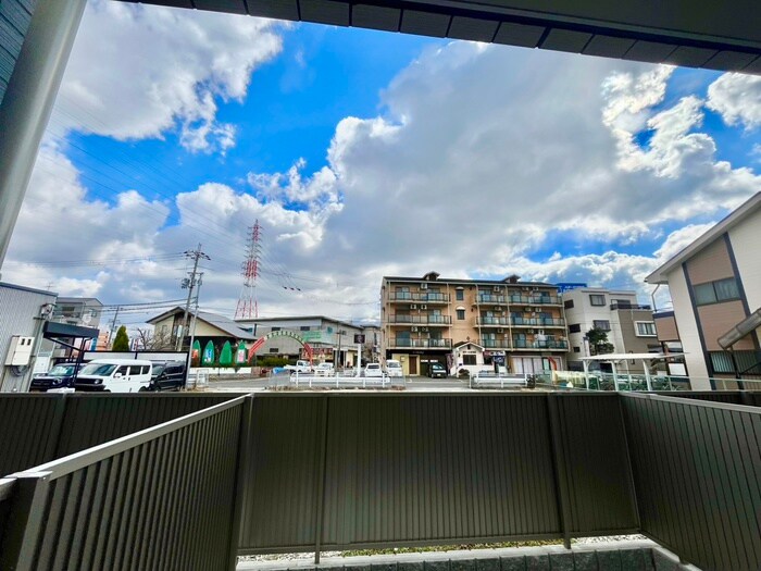 物件内観写真20　(室内からの展望)