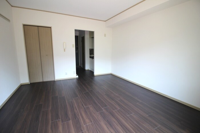 物件内観写真10　(居室)