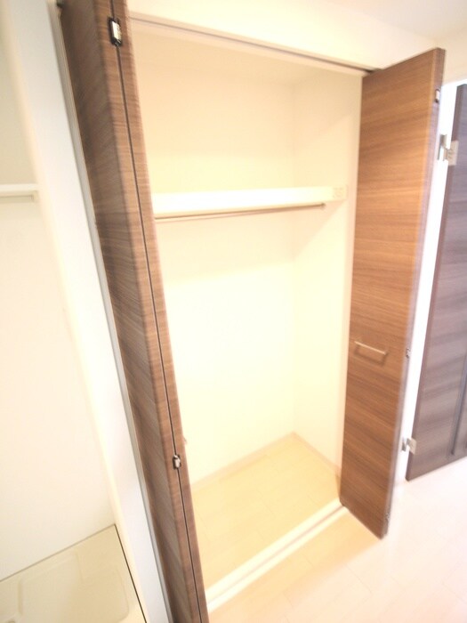 物件内観写真12　(収納)