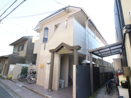 レオパレス鴨川外観写真
