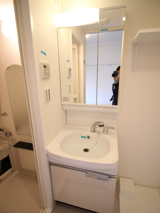 物件内観写真9　(洗面)