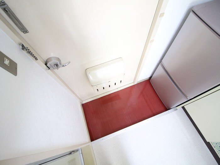 物件内観写真7　(玄関)