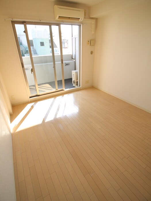 物件内観写真9　(居室)