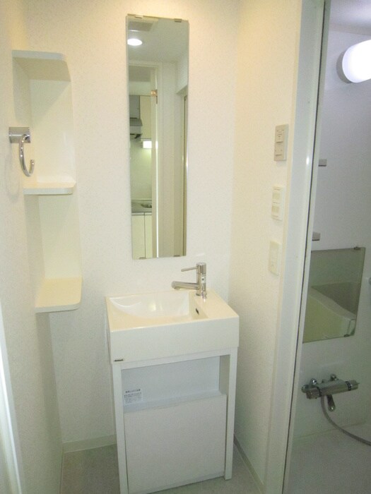 物件内観写真11　(洗面)