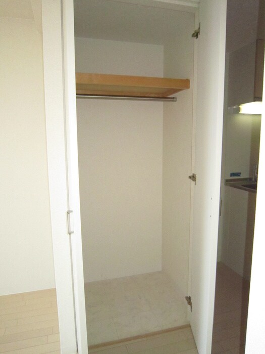 物件内観写真13　(収納)