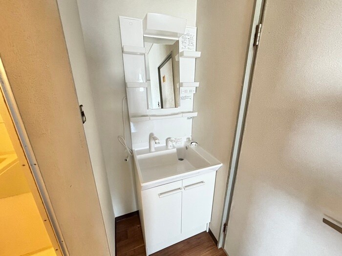 物件内観写真10　(洗面)