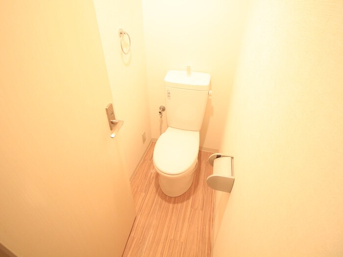 物件内観写真10　(トイレ)