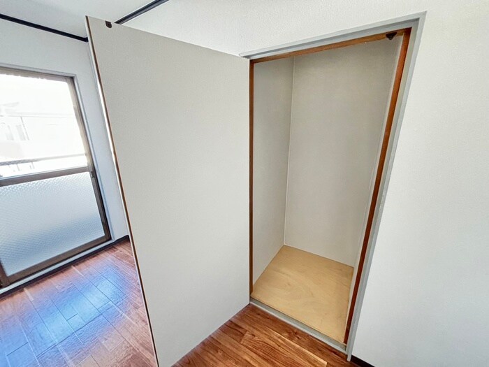 物件内観写真15　(収納)
