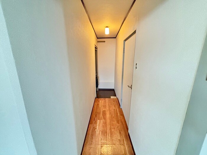 物件内観写真19　(廊下)