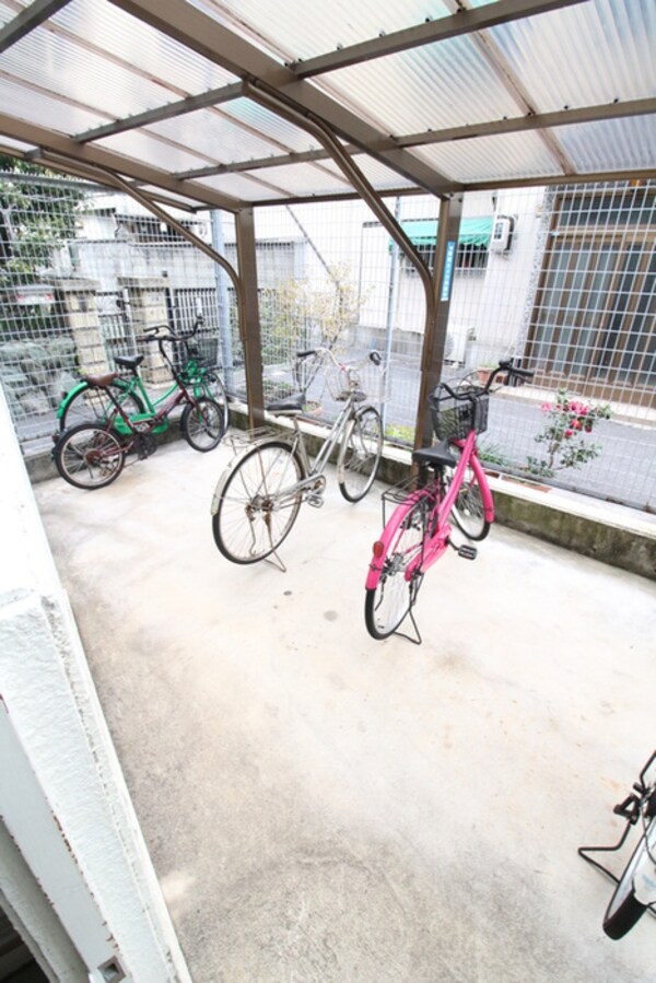駐輪場