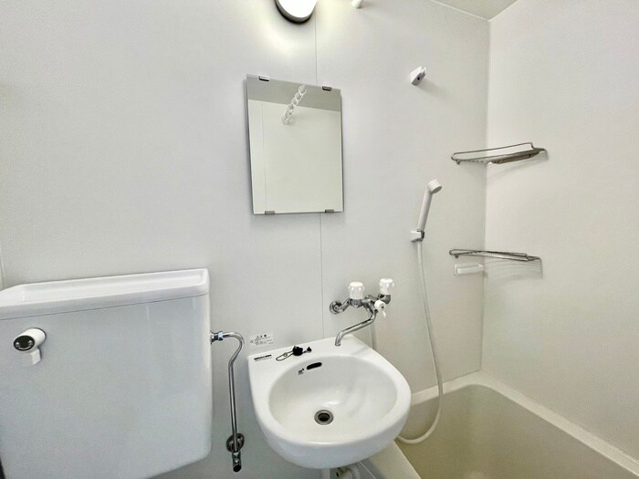 物件内観写真12　(洗面)