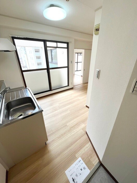 物件内観写真18　(廊下)