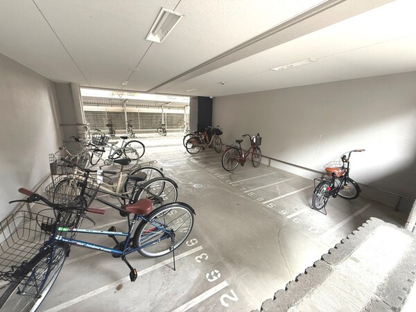 駐輪場