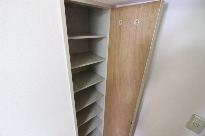 物件内観写真8　(靴箱)