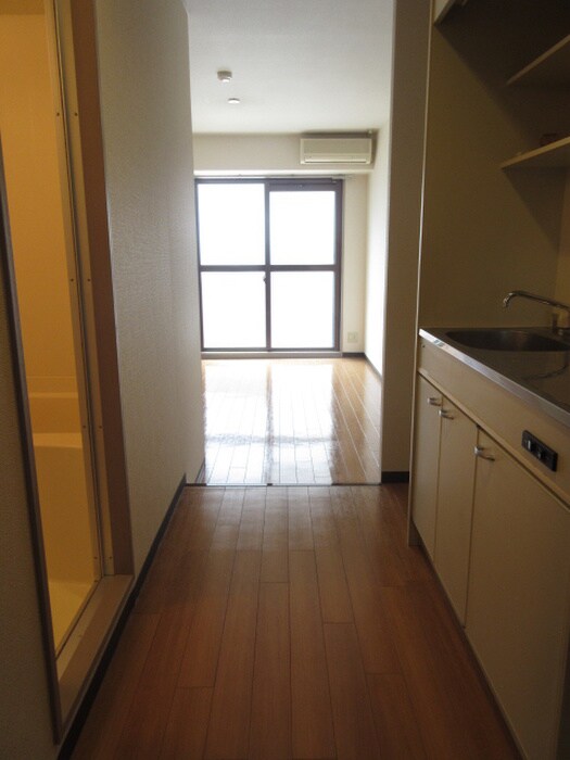 物件内観写真16　(廊下)