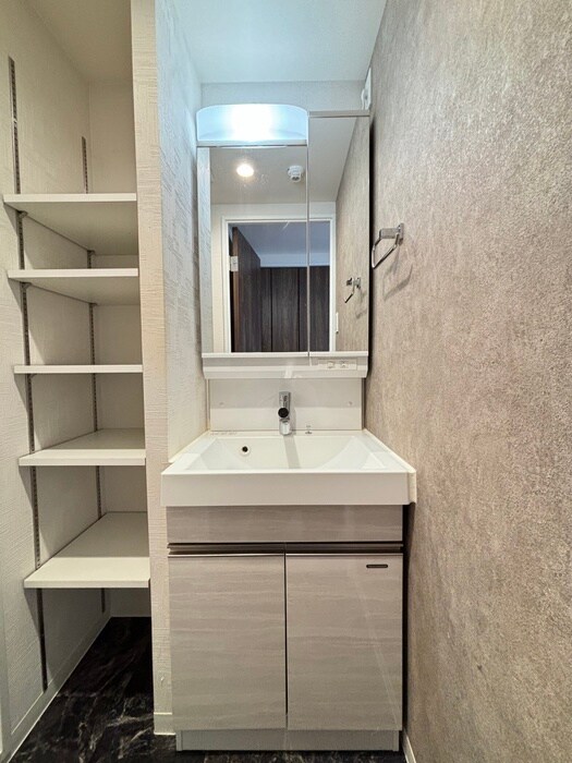 物件内観写真12　(洗面)