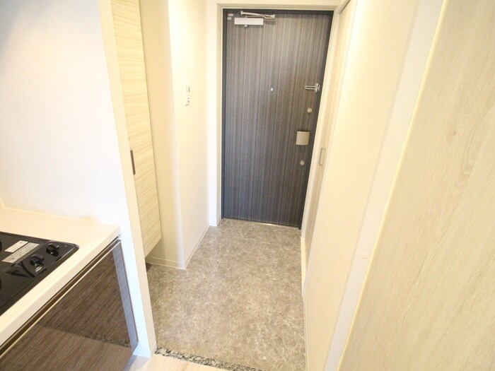 物件内観写真13　(玄関)