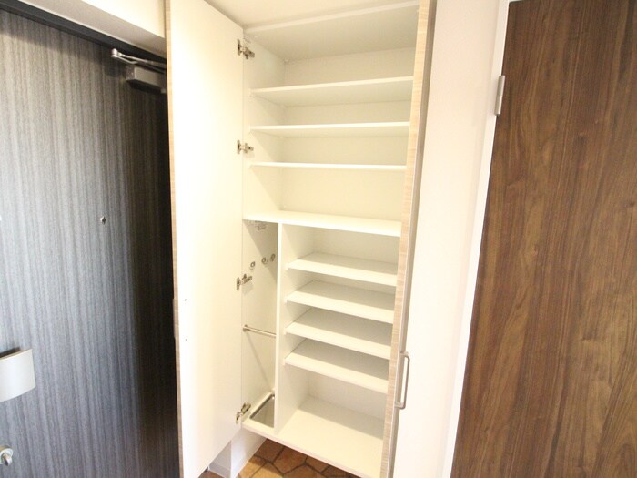 物件内観写真14　(靴箱)