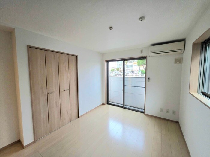 物件内観写真11　(居室)