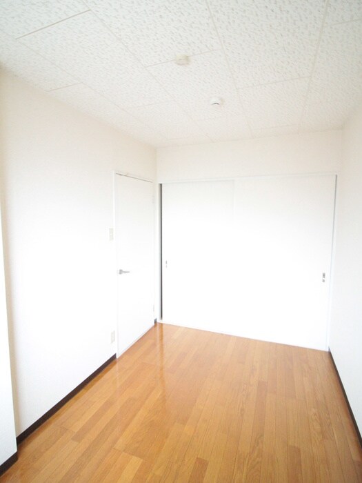 物件内観写真18　(居室)