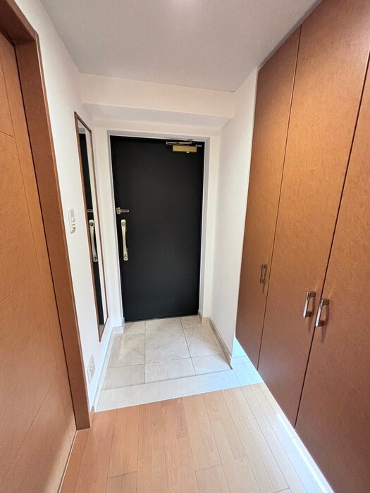 物件内観写真14　(玄関)