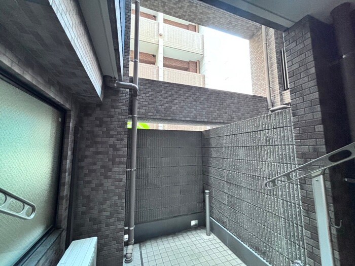 物件内観写真17　(室内からの展望)