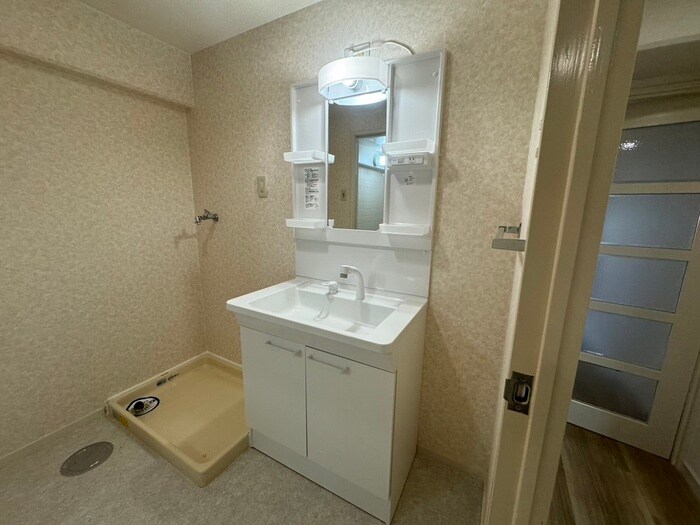 物件内観写真11　(洗面)