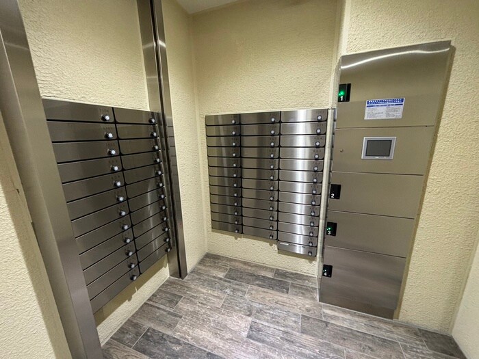 物件外観写真6　(建物設備)