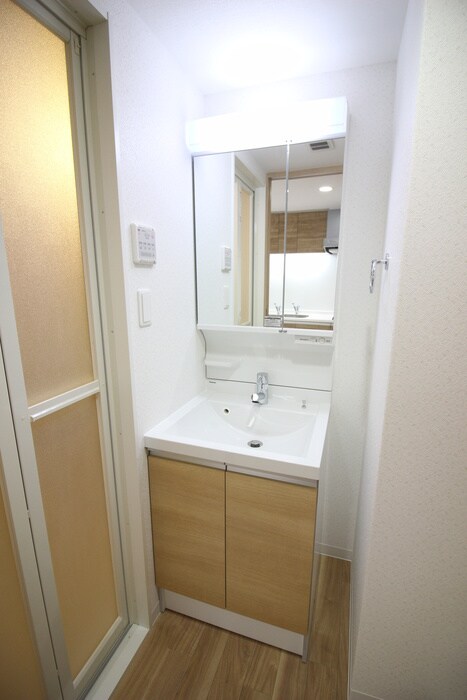 物件内観写真11　(洗面)
