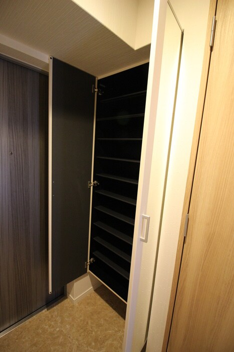 物件内観写真16　(靴箱)