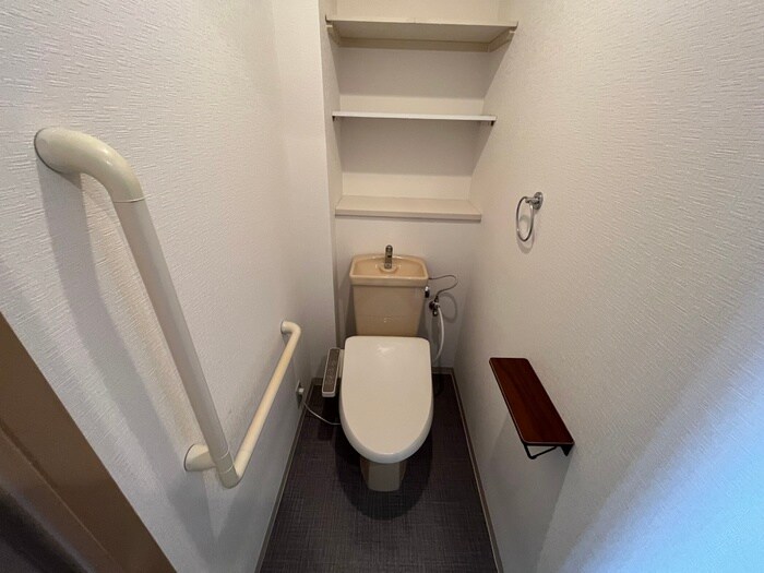 物件内観写真12　(トイレ)