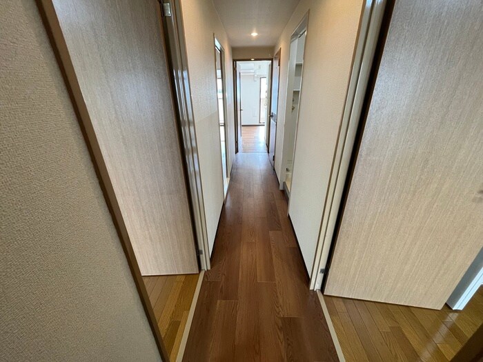 物件内観写真19　(廊下)