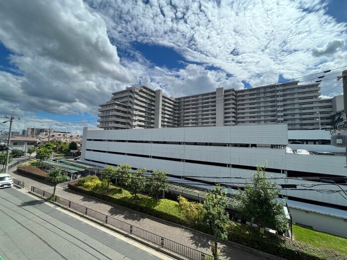 物件内観写真19　(室内からの展望)