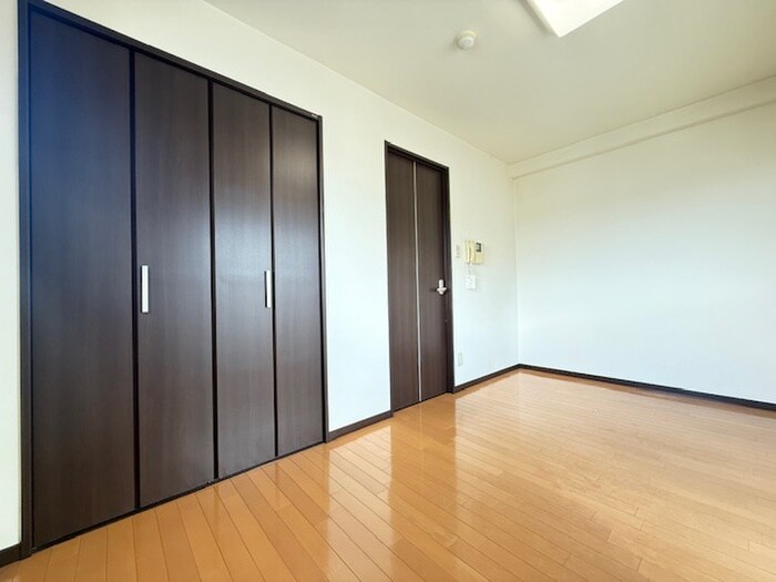 物件内観写真10　(居室)
