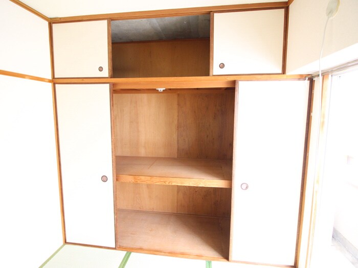 物件内観写真10　(収納)