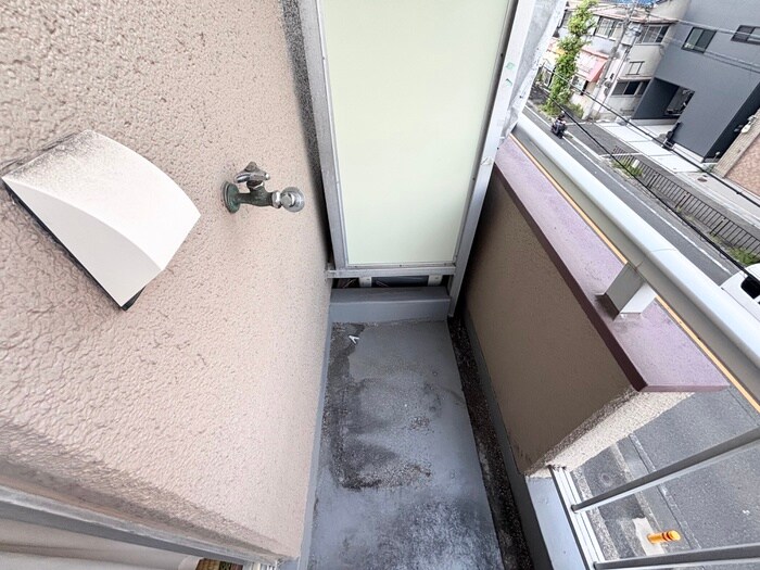 物件内観写真18　(洗濯機置場)