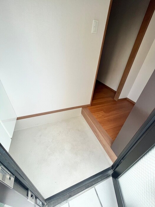 物件内観写真17　(玄関)