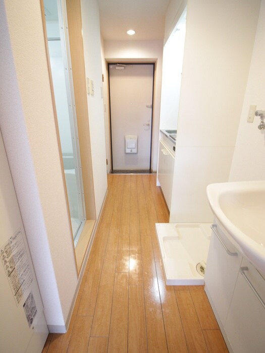 物件内観写真11　(廊下)