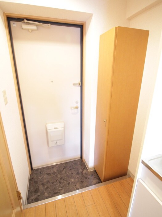 物件内観写真14　(玄関)