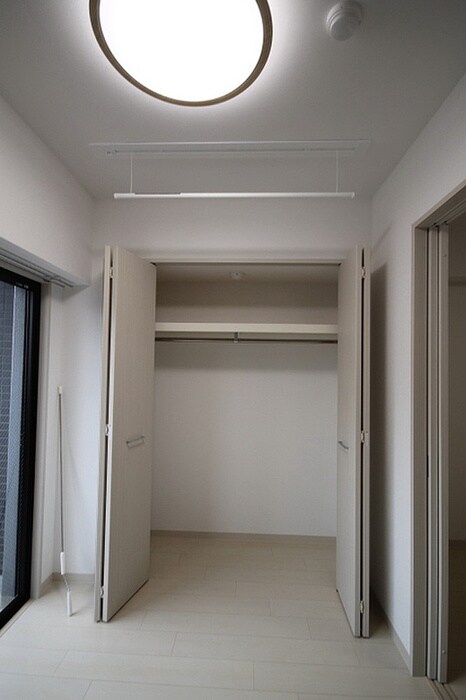 物件内観写真13　(収納)