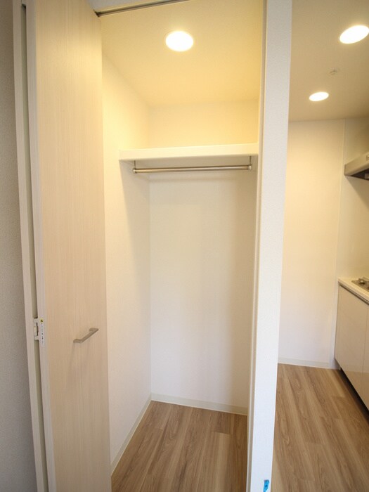 物件内観写真13　(収納)