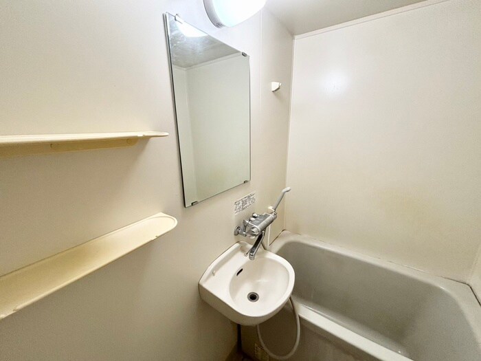 物件内観写真11　(洗面)