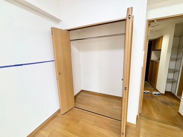 物件内観写真13　(収納)