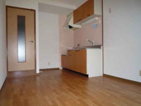 物件内観写真8　(居室)