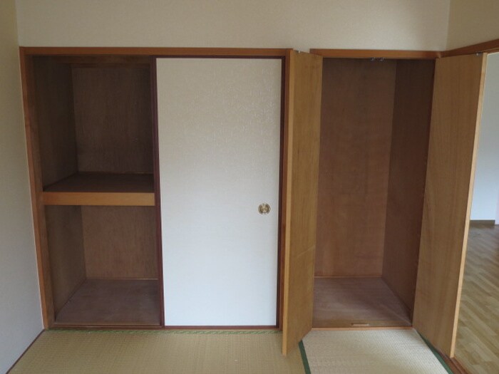 物件内観写真13　(収納)
