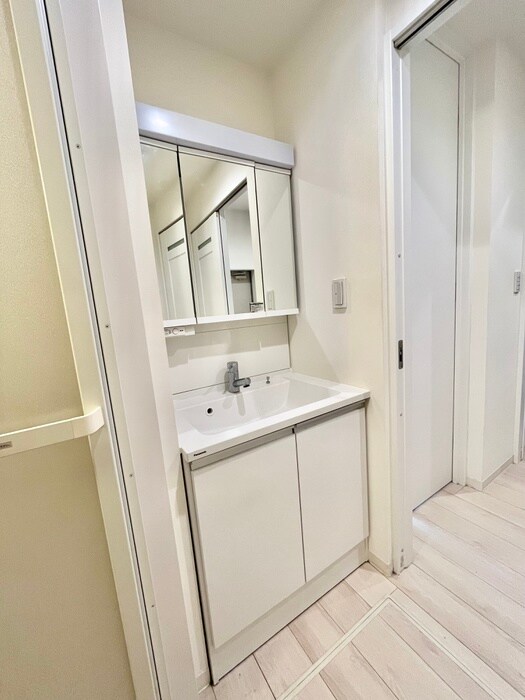 物件内観写真10　(洗面)