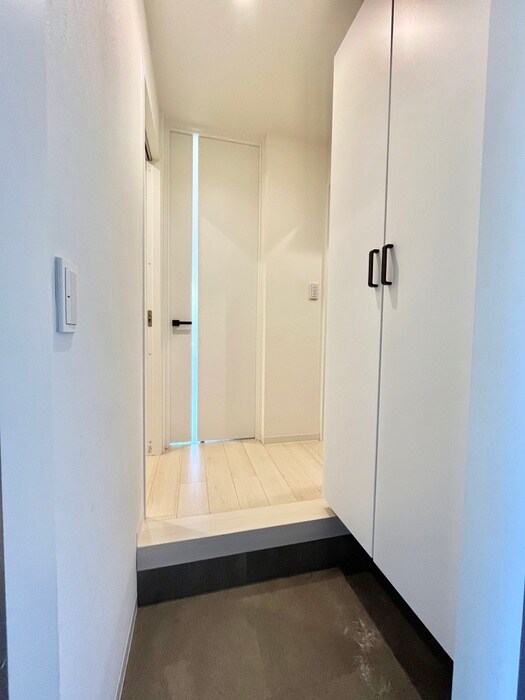 物件内観写真15　(玄関)