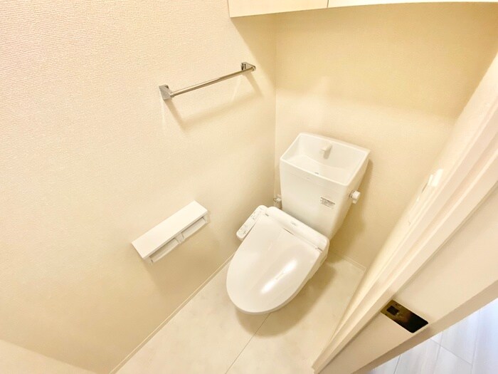 物件内観写真15　(トイレ)